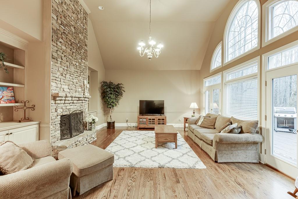 3323 Glen Devon Lane