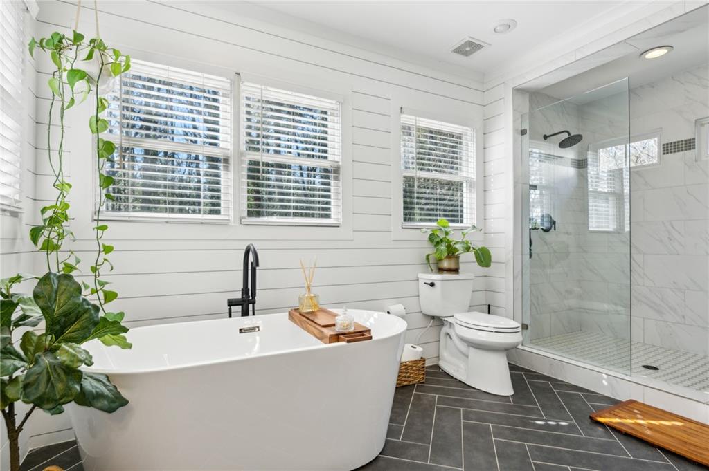 2105 Clairmont Terrace NE