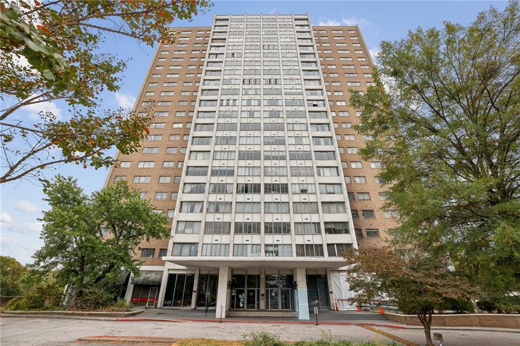 215 Piedmont Avenue NE Unit 1707