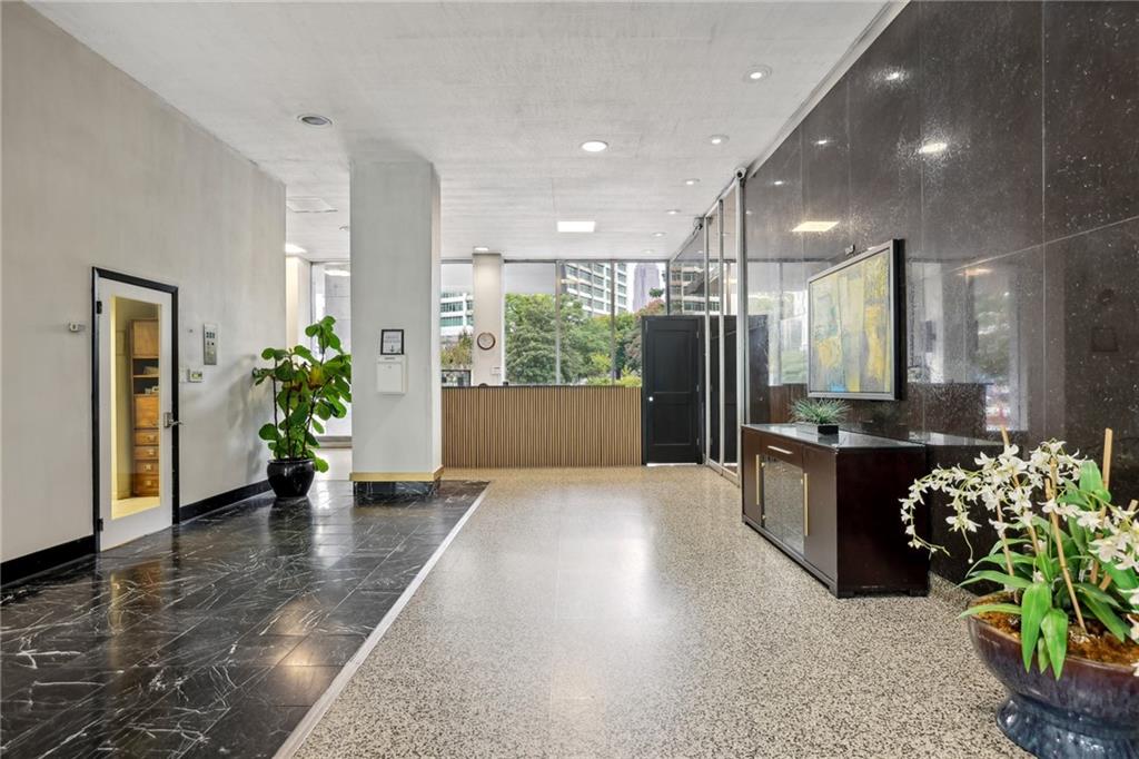 215 Piedmont Avenue NE Unit 1707