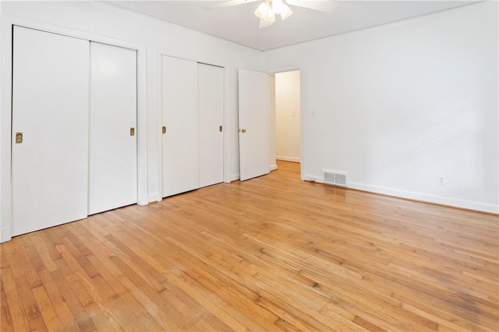 1044 Lindridge Drive NE