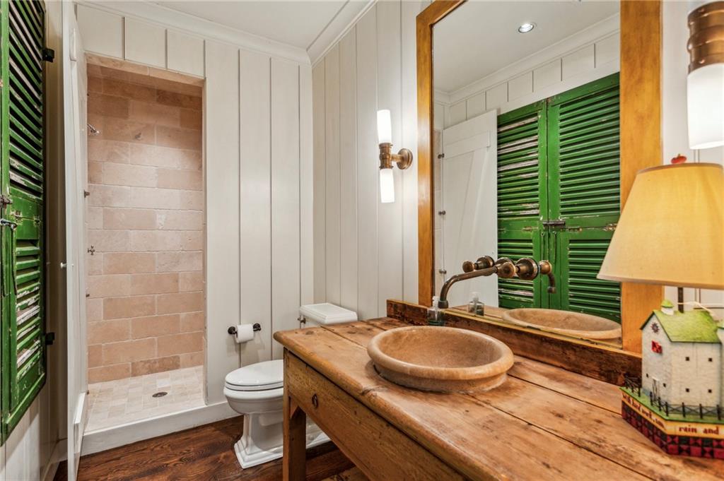 2631 Habersham Road NW