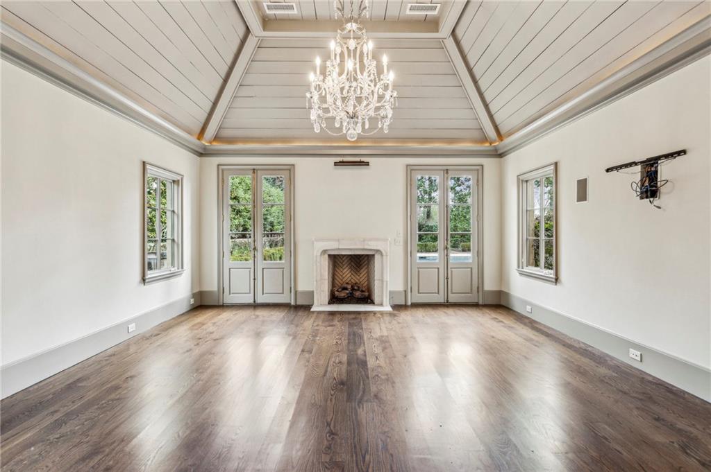 2631 Habersham Road NW