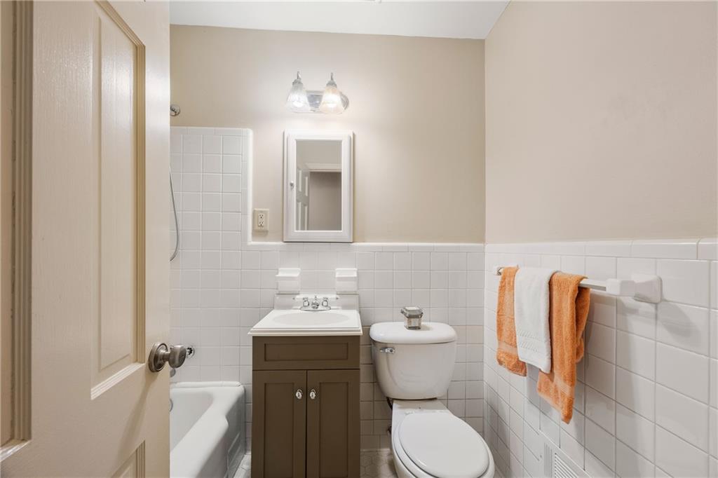 6550 Bridgewood Valley Road