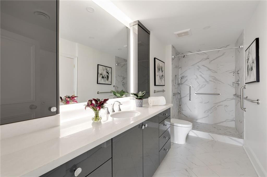 2660 Peachtree Road NW Unit 25H