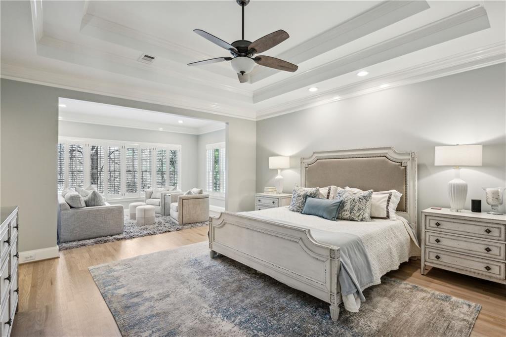 835 Springside Court NE