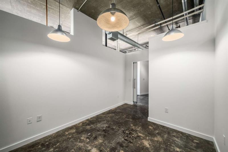 640 Glen Iris Drive NE Unit 515