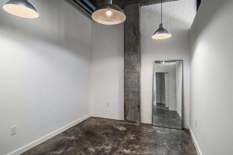 640 Glen Iris Drive NE Unit 515