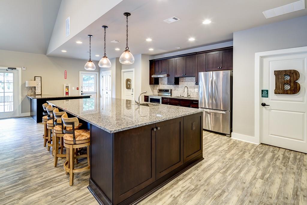 6792 Hunters Trace Circle