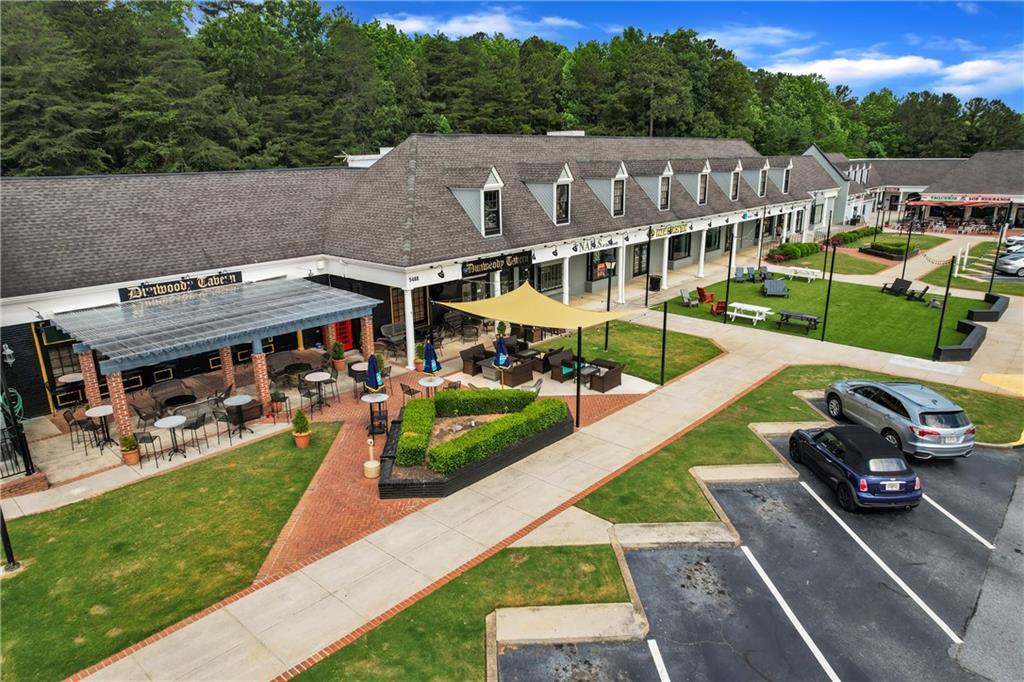 6792 Hunters Trace Circle