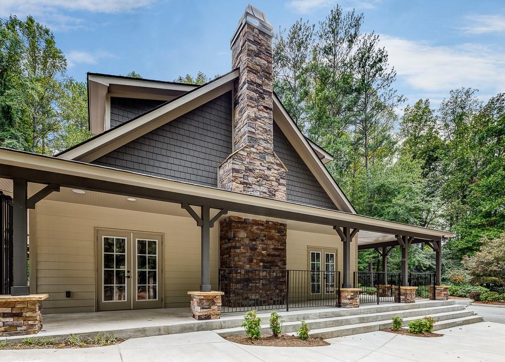 6792 Hunters Trace Circle