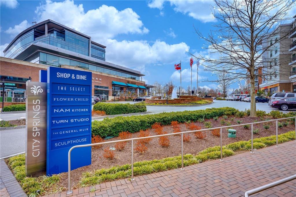 6792 Hunters Trace Circle