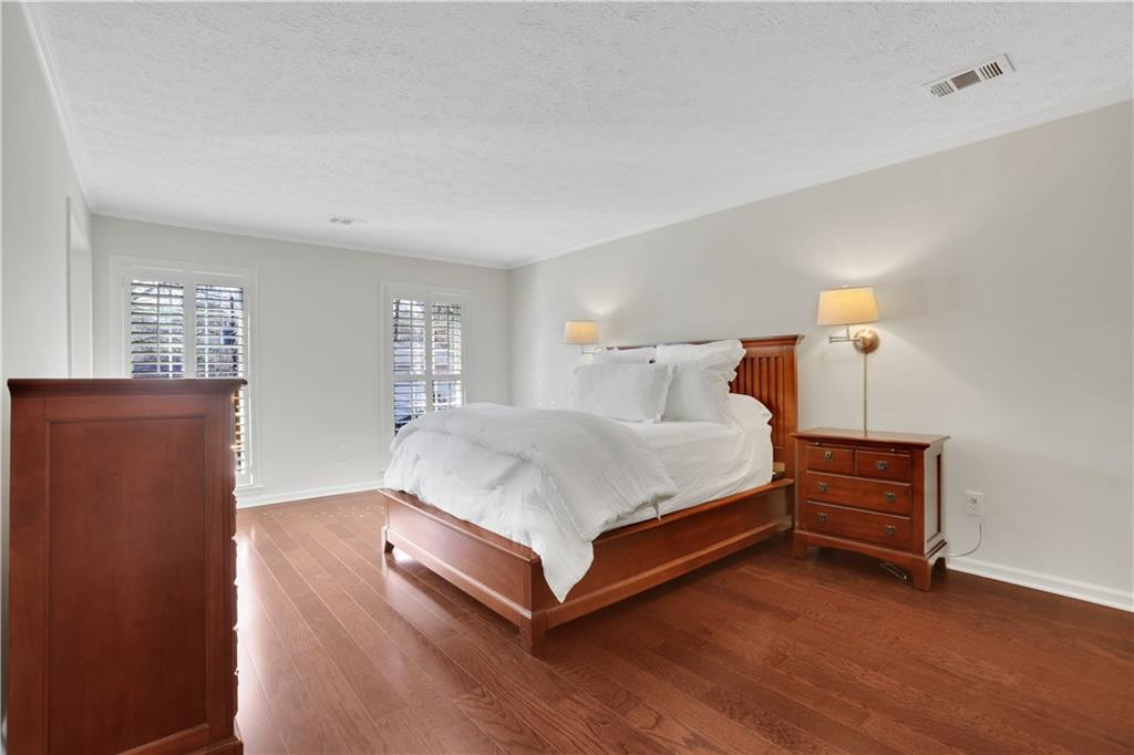 6792 Hunters Trace Circle