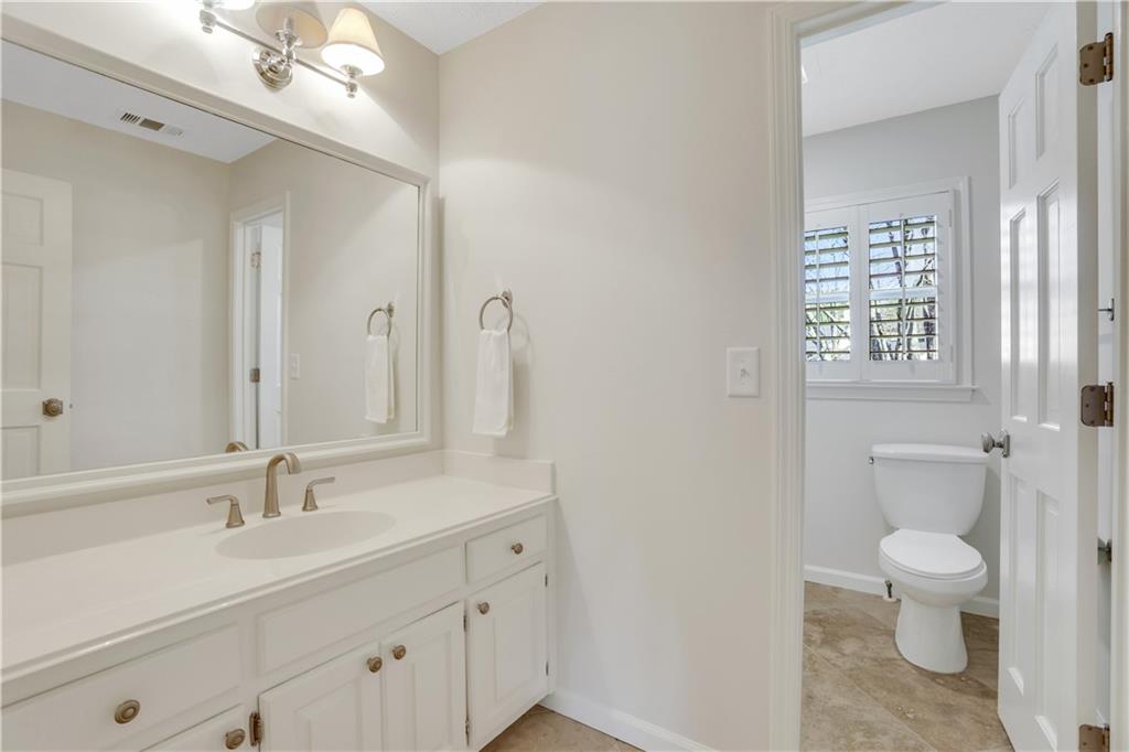 6792 Hunters Trace Circle