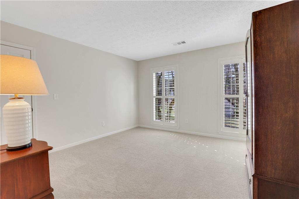 6792 Hunters Trace Circle