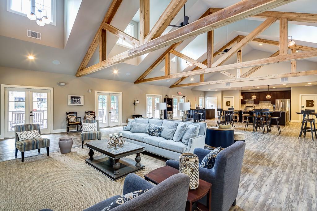 6792 Hunters Trace Circle