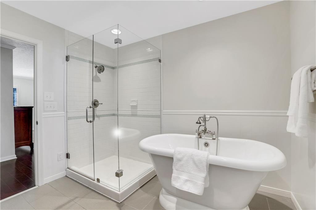 6792 Hunters Trace Circle