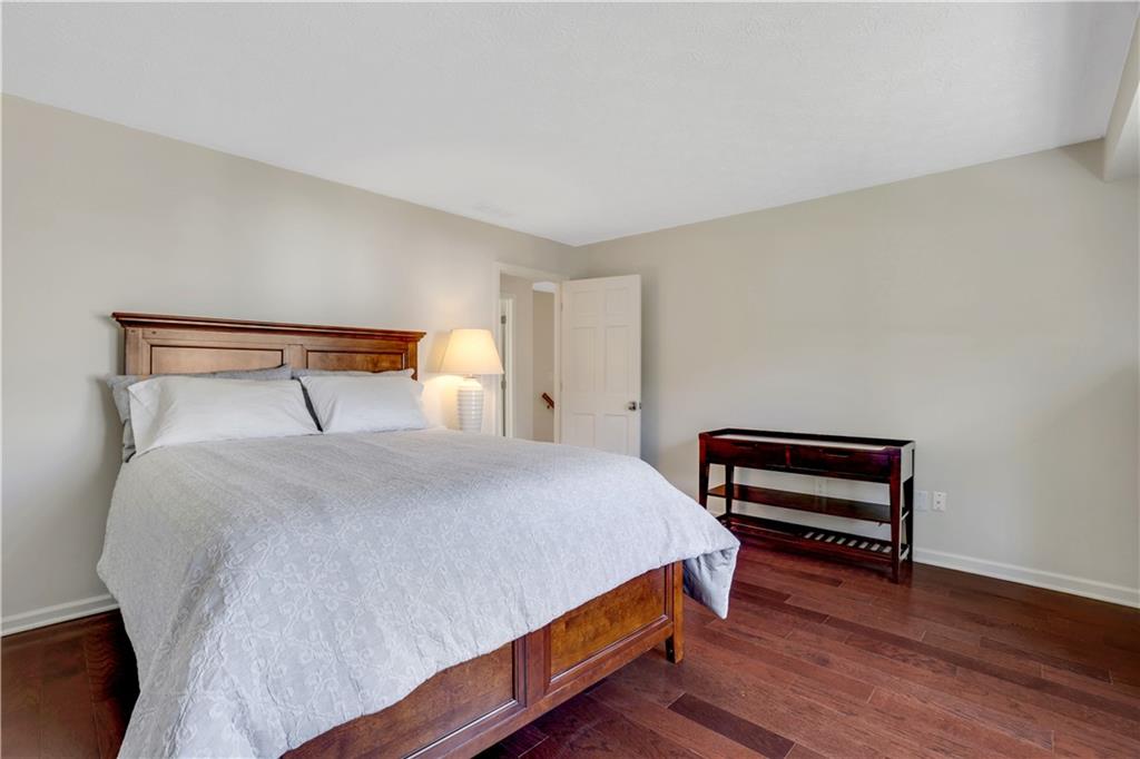 6792 Hunters Trace Circle