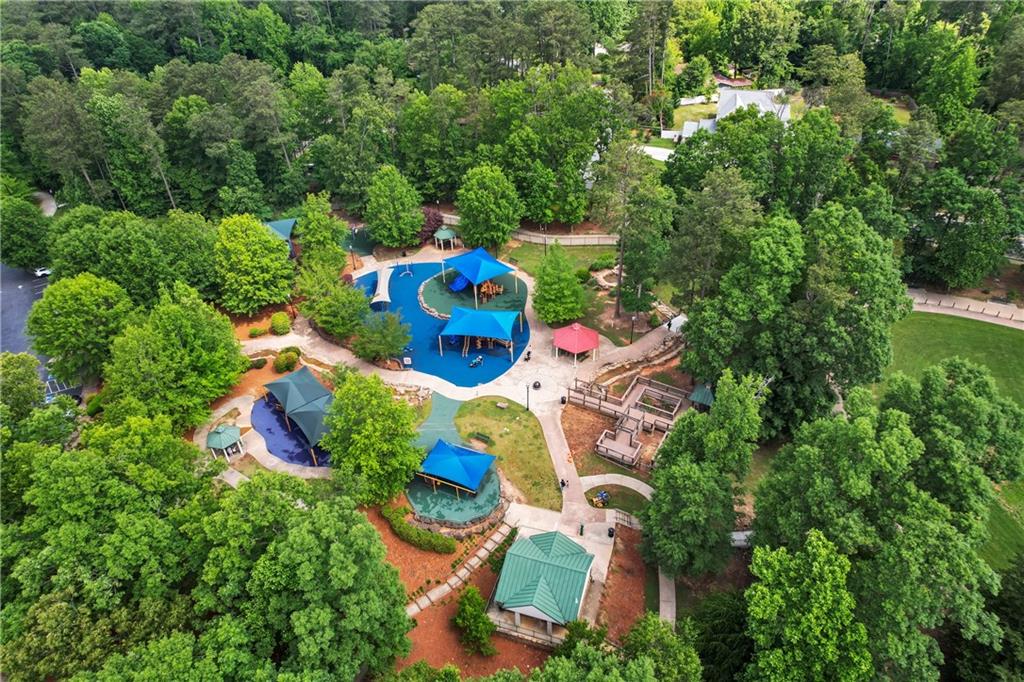 6792 Hunters Trace Circle