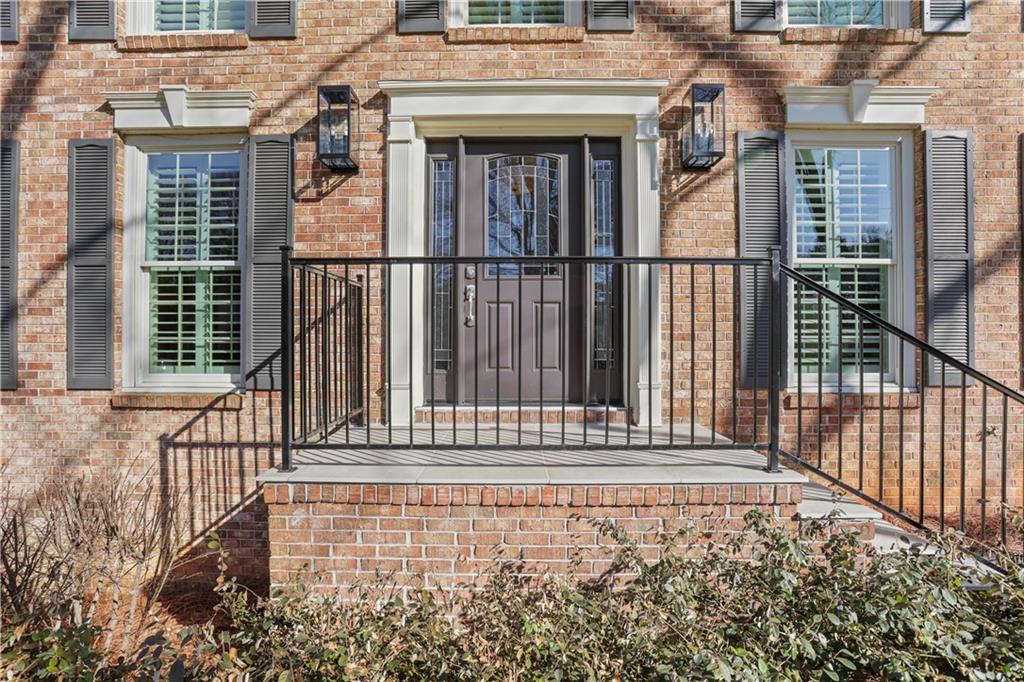 6792 Hunters Trace Circle