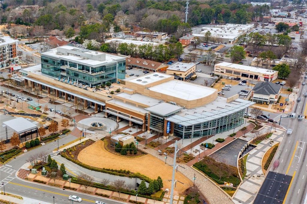 6792 Hunters Trace Circle