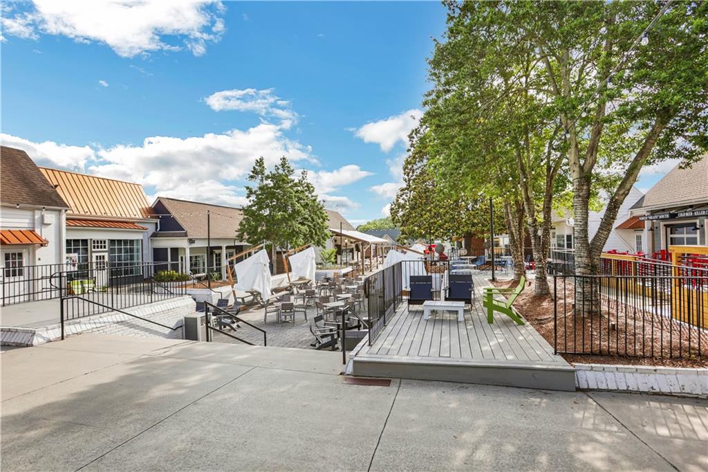 6792 Hunters Trace Circle