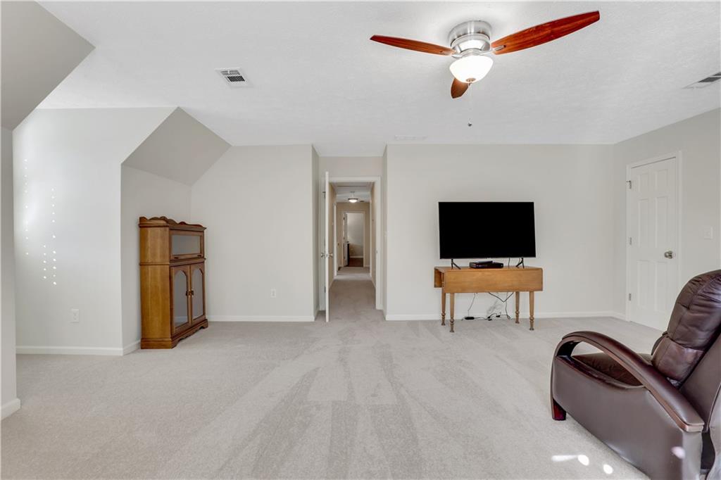 6792 Hunters Trace Circle