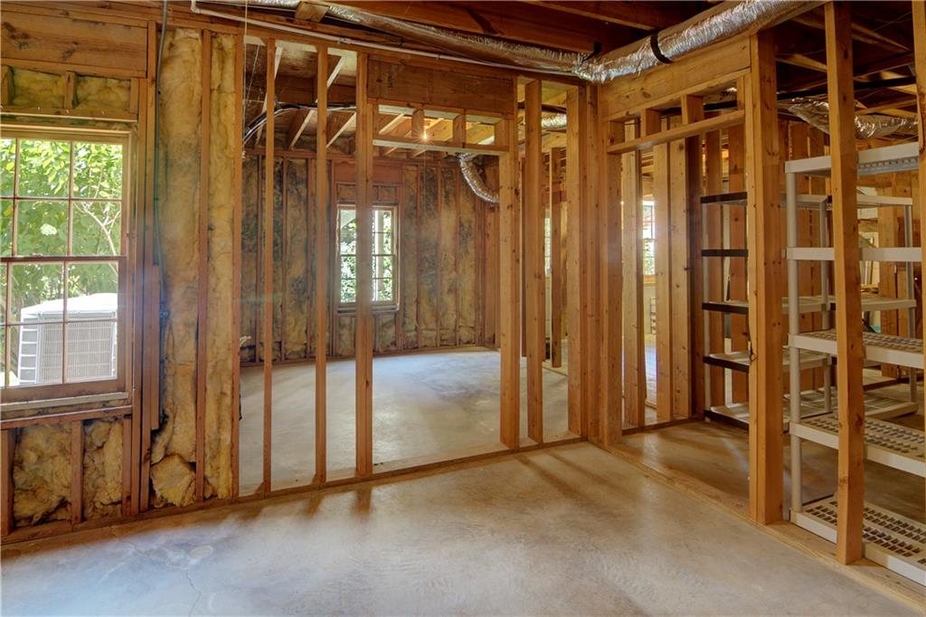 2705 Woodland Brook Lane SE