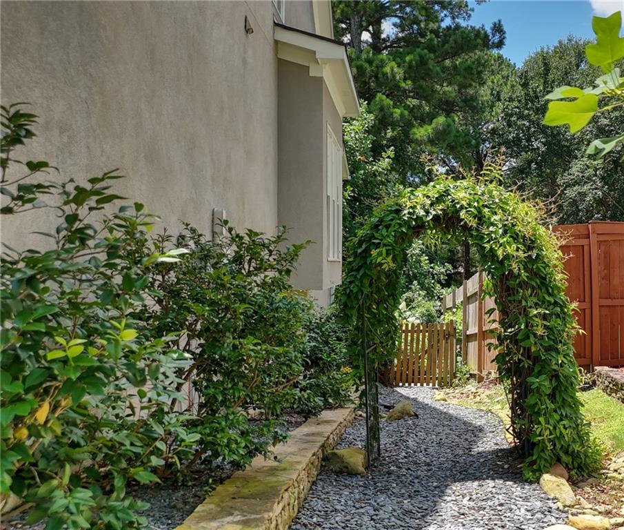 2705 Woodland Brook Lane SE