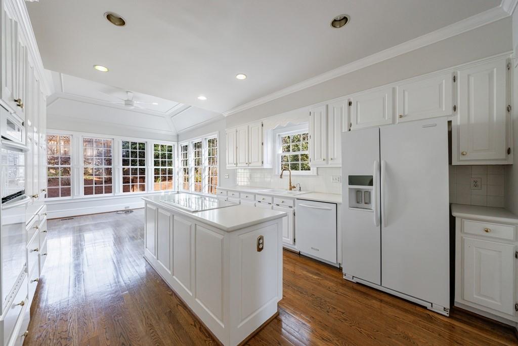 2650 Peachtree Battle Place NW