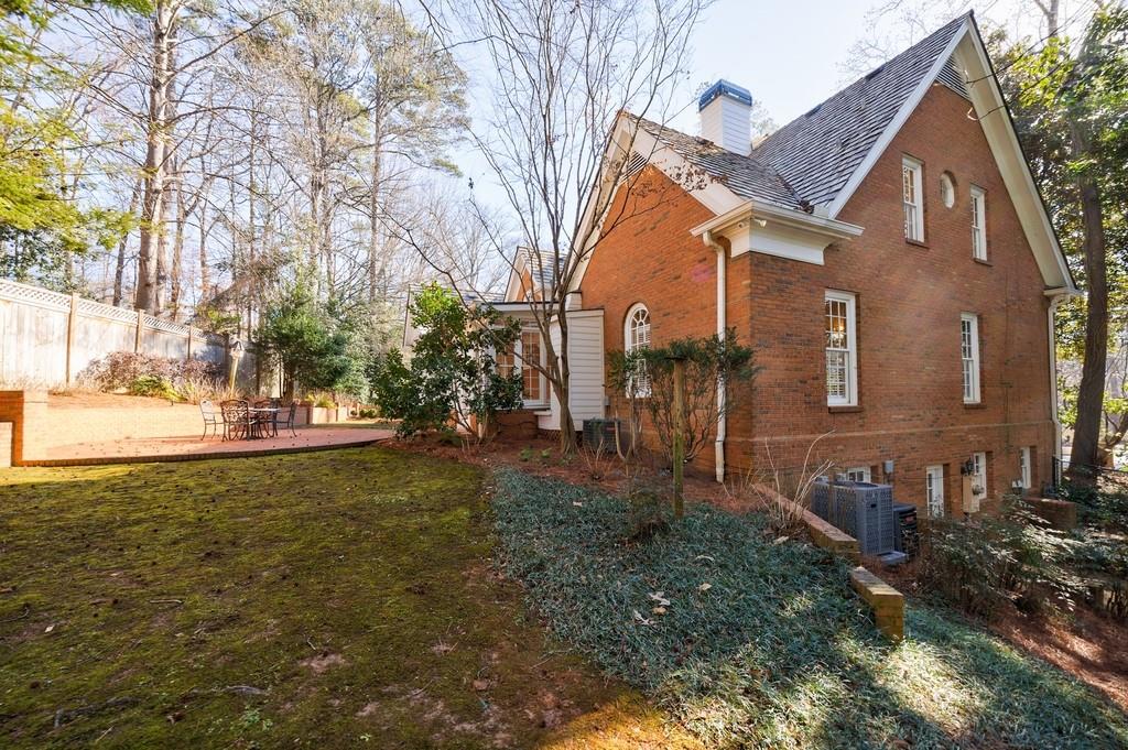 2650 Peachtree Battle Place NW