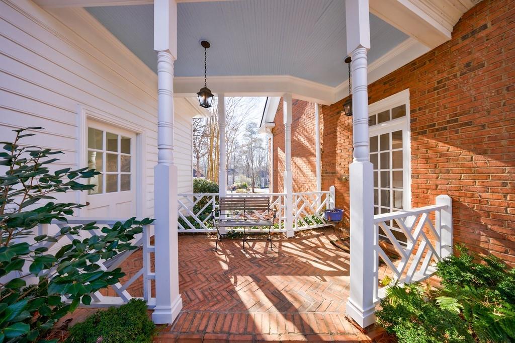 2650 Peachtree Battle Place NW