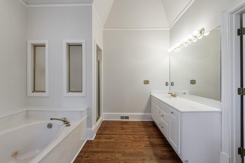 2650 Peachtree Battle Place NW