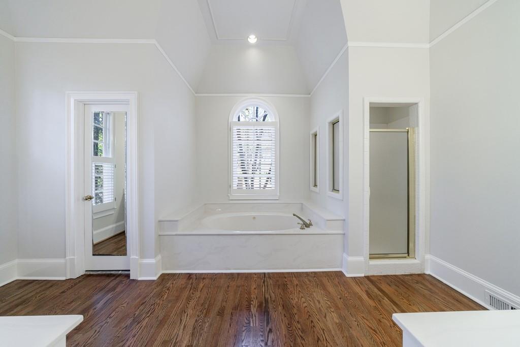 2650 Peachtree Battle Place NW