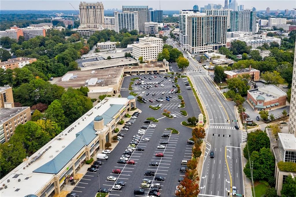 2769 Peachtree Road NE Unit 4