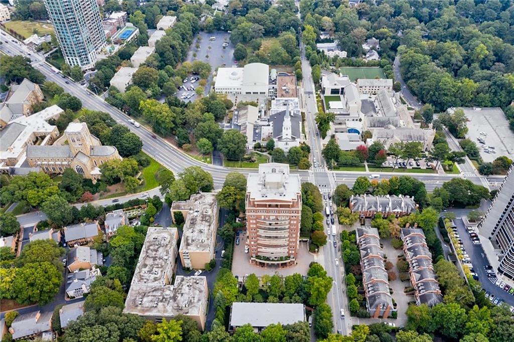 2769 Peachtree Road NE Unit 4