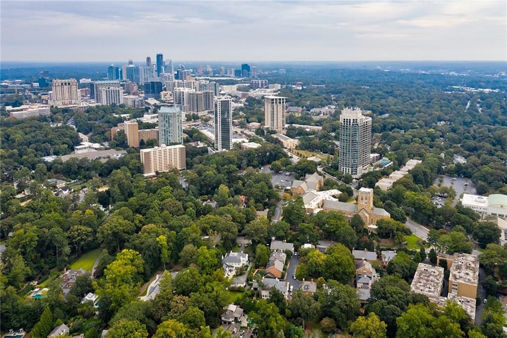 2769 Peachtree Road NE Unit 4