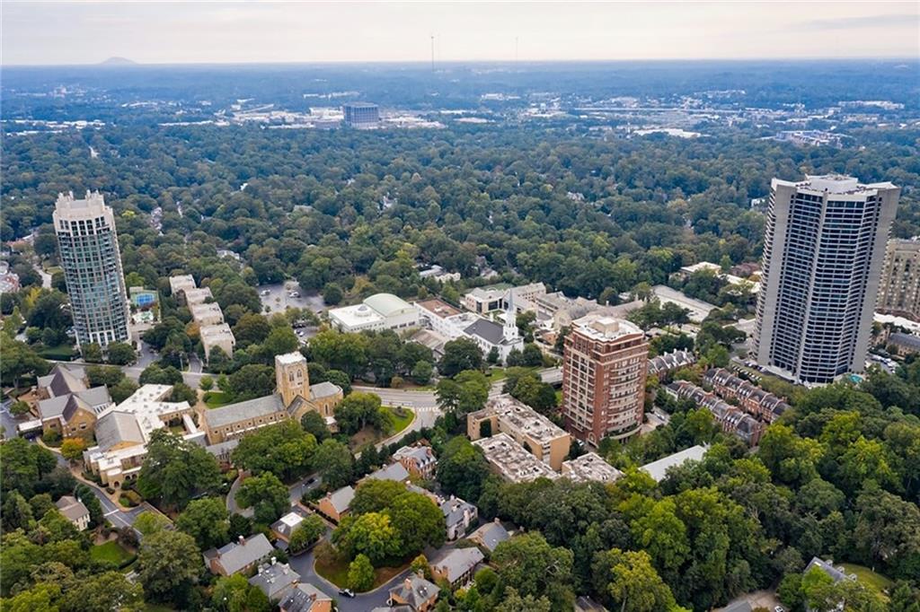 2769 Peachtree Road NE Unit 4