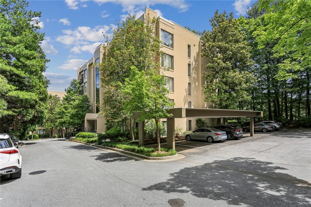 2769 Peachtree Road NE Unit 4