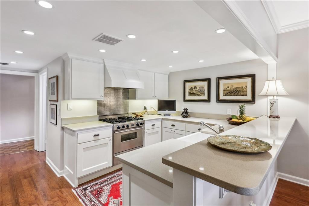 2769 Peachtree Road NE Unit 4