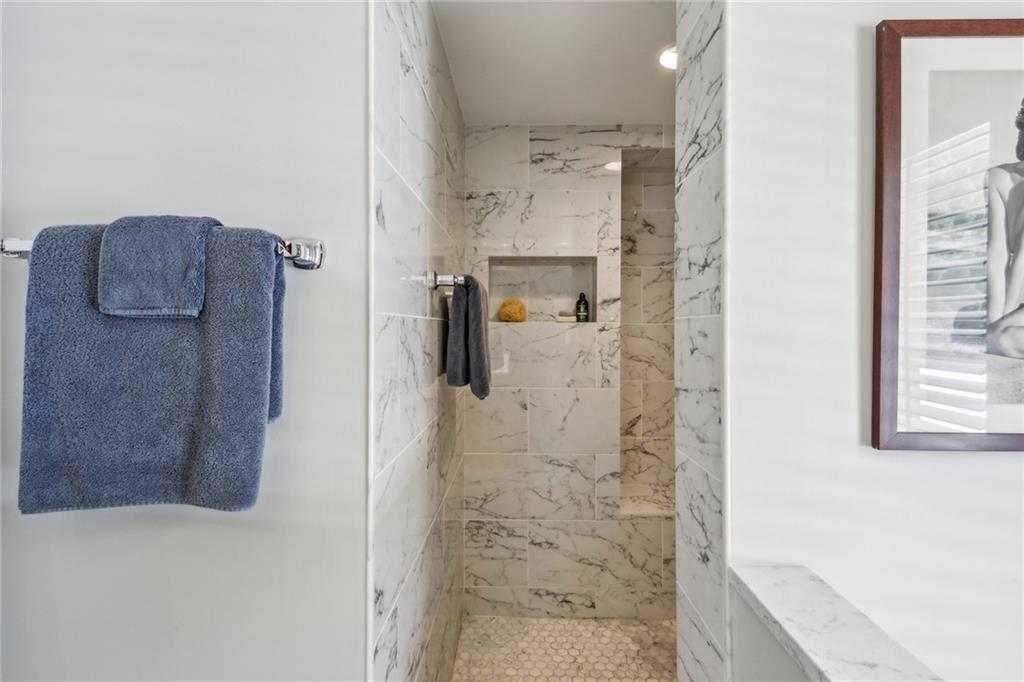 2769 Peachtree Road NE Unit 4