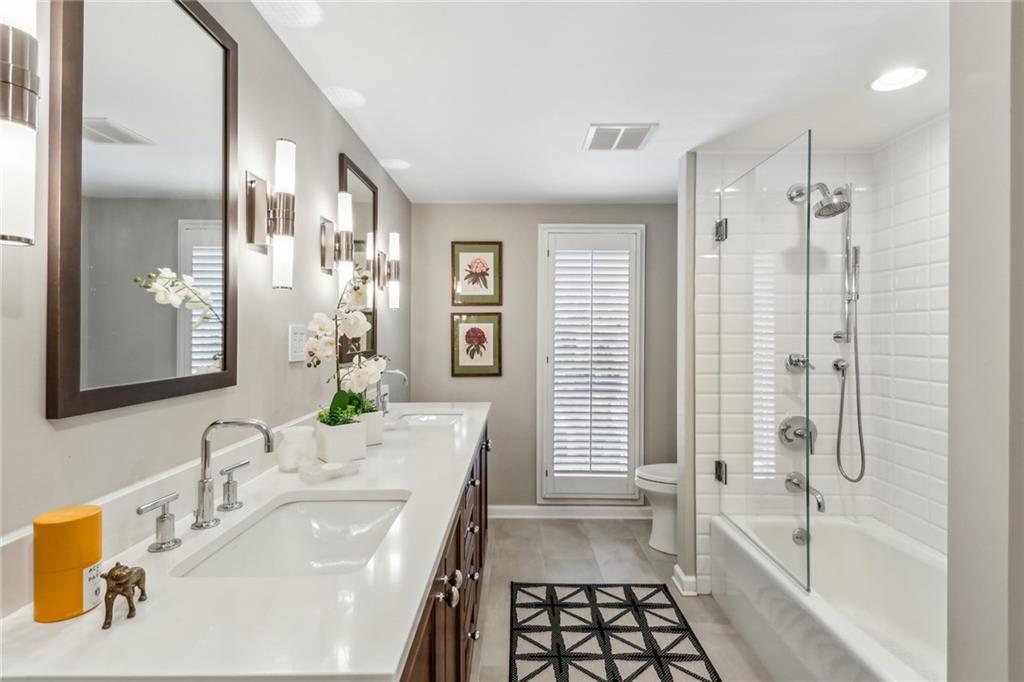 2769 Peachtree Road NE Unit 4