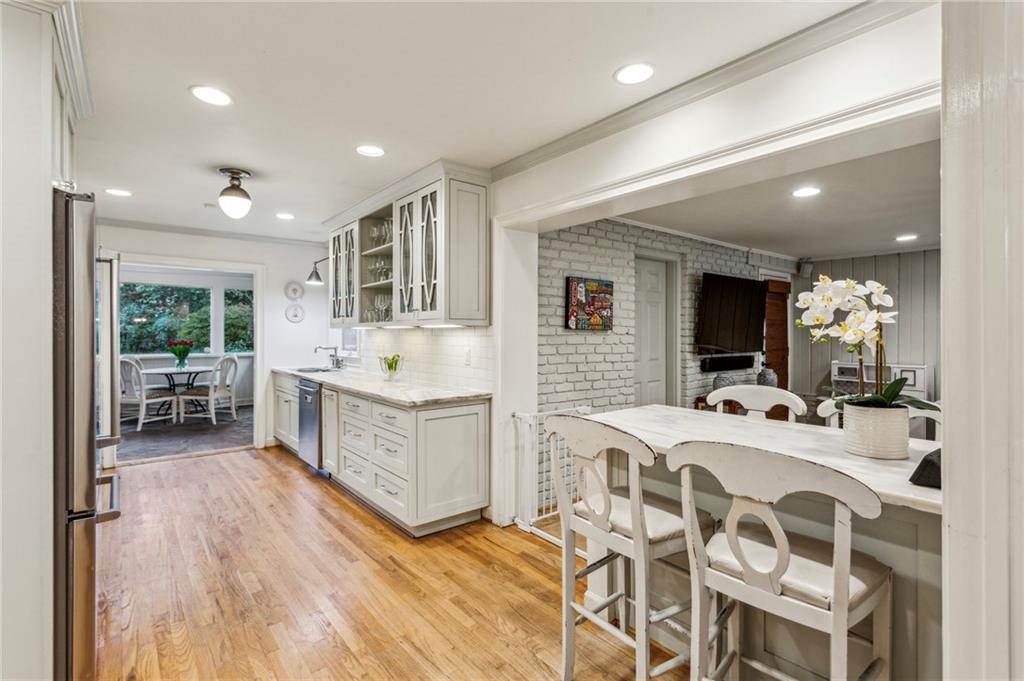 1039 Northcliffe Drive NW