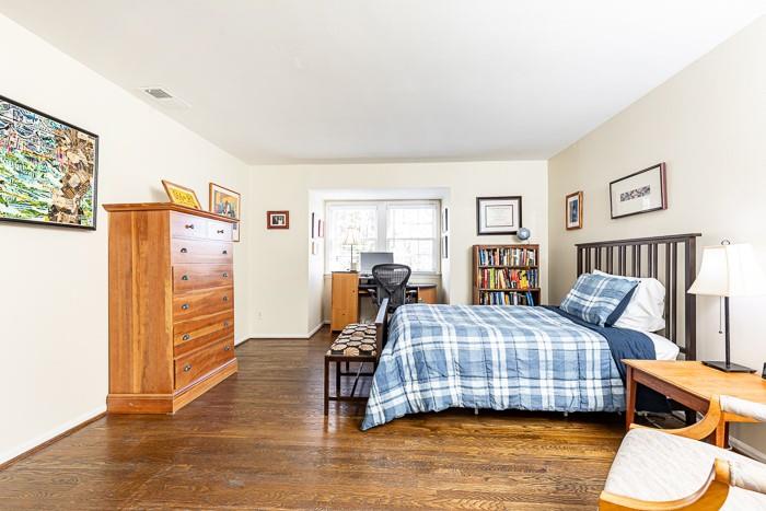 4095 Glen Devon Drive NW