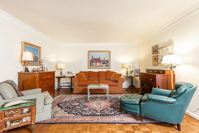 4095 Glen Devon Drive NW