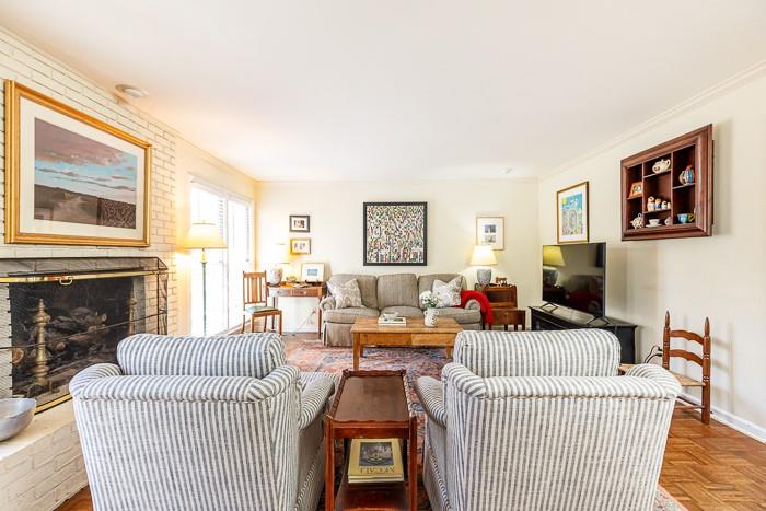 4095 Glen Devon Drive NW