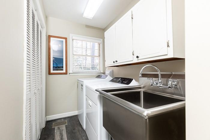 4095 Glen Devon Drive NW