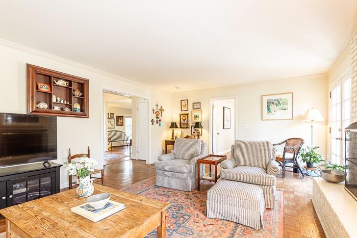 4095 Glen Devon Drive NW