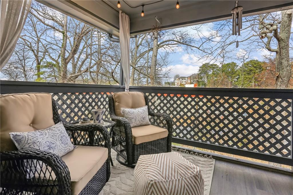 1238 Weatherstone Drive NE