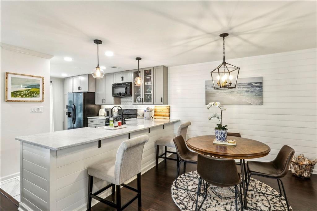 1238 Weatherstone Drive NE